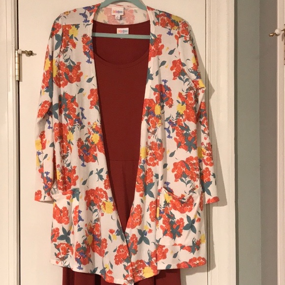 White & Orange Floral Swing Style Sweater w/Pockets Sz M NWT - Picture 2 of 10